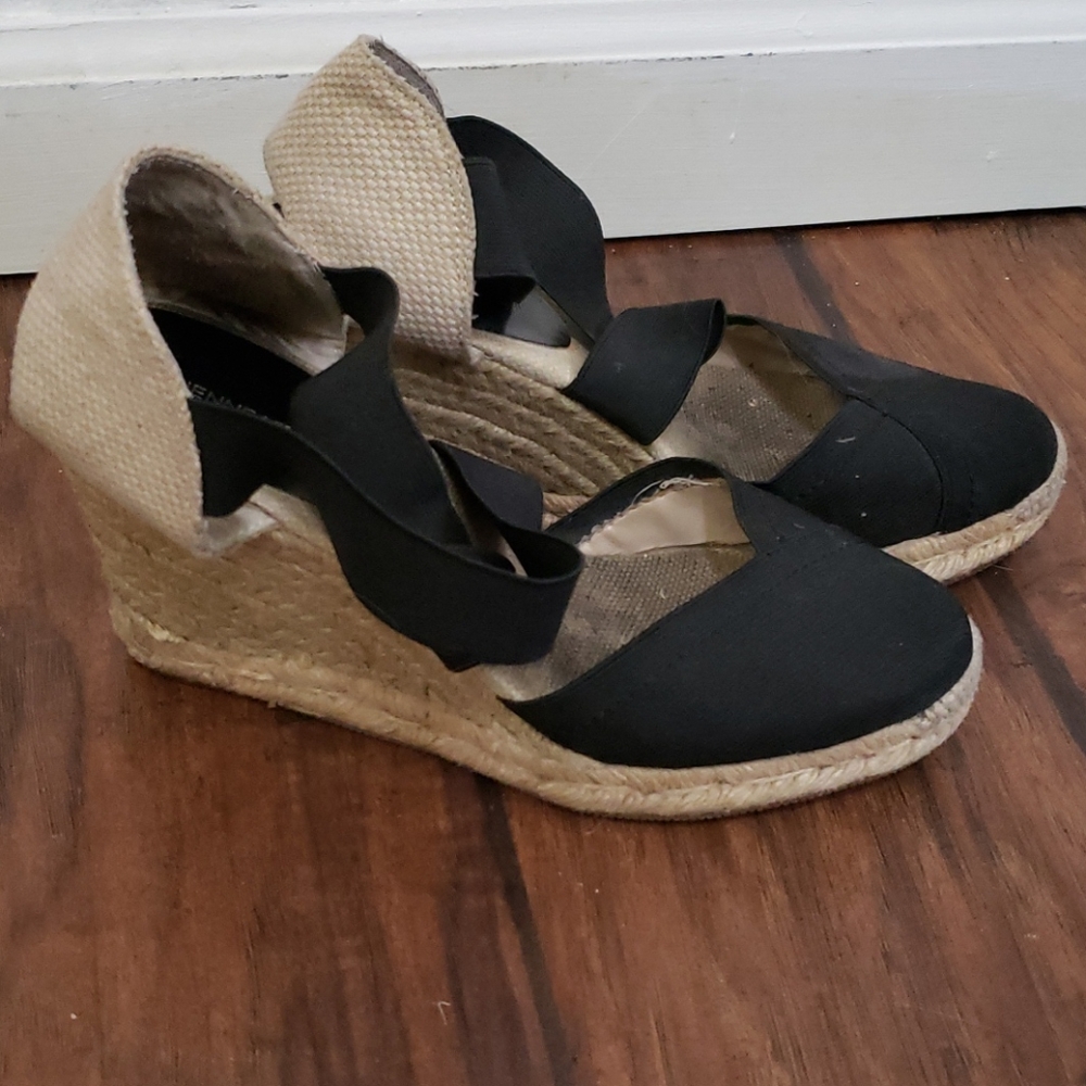 Women's shoes